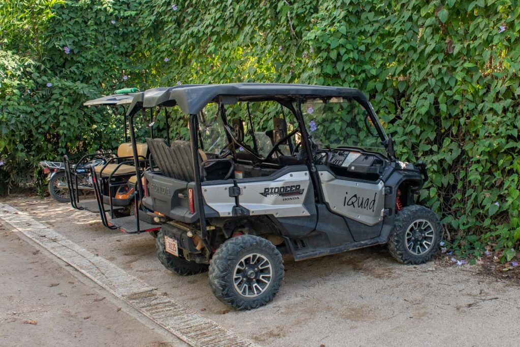 A golf buggy rental in Nosara