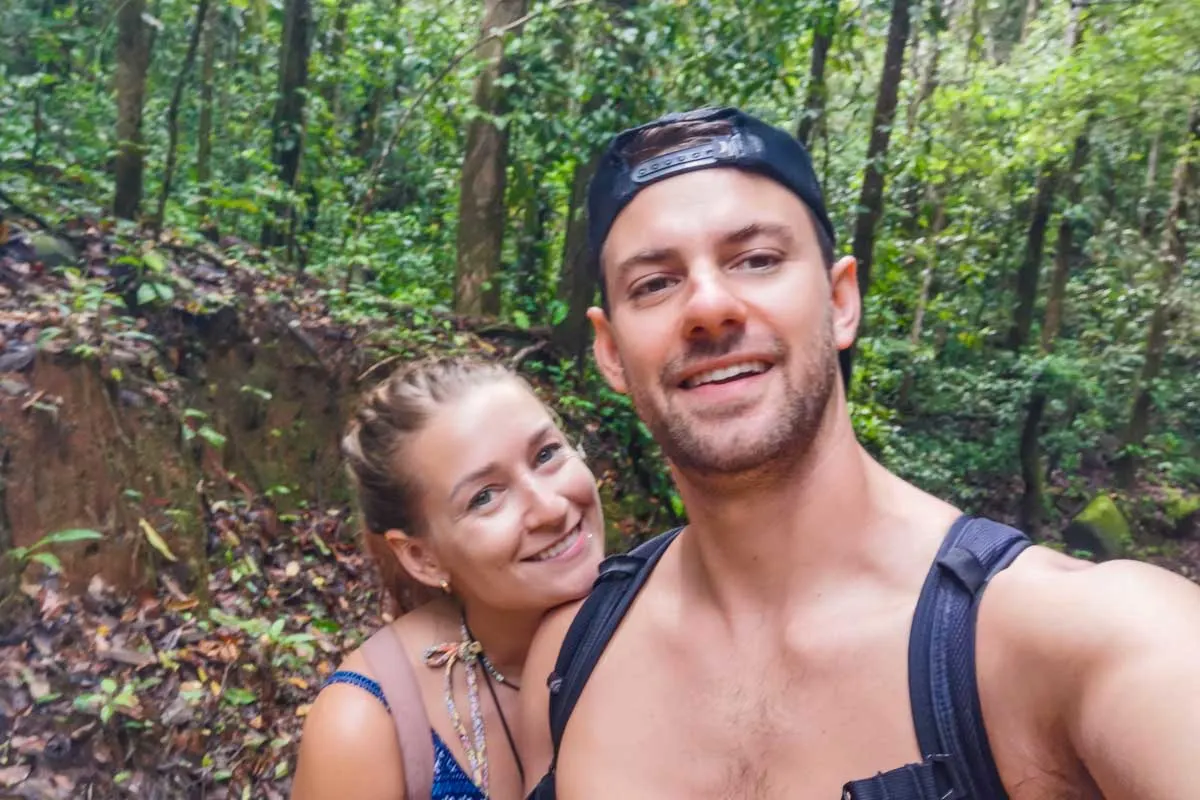 Bailey and Daniel take a selfie on the way to Nauyaca Waterfalls