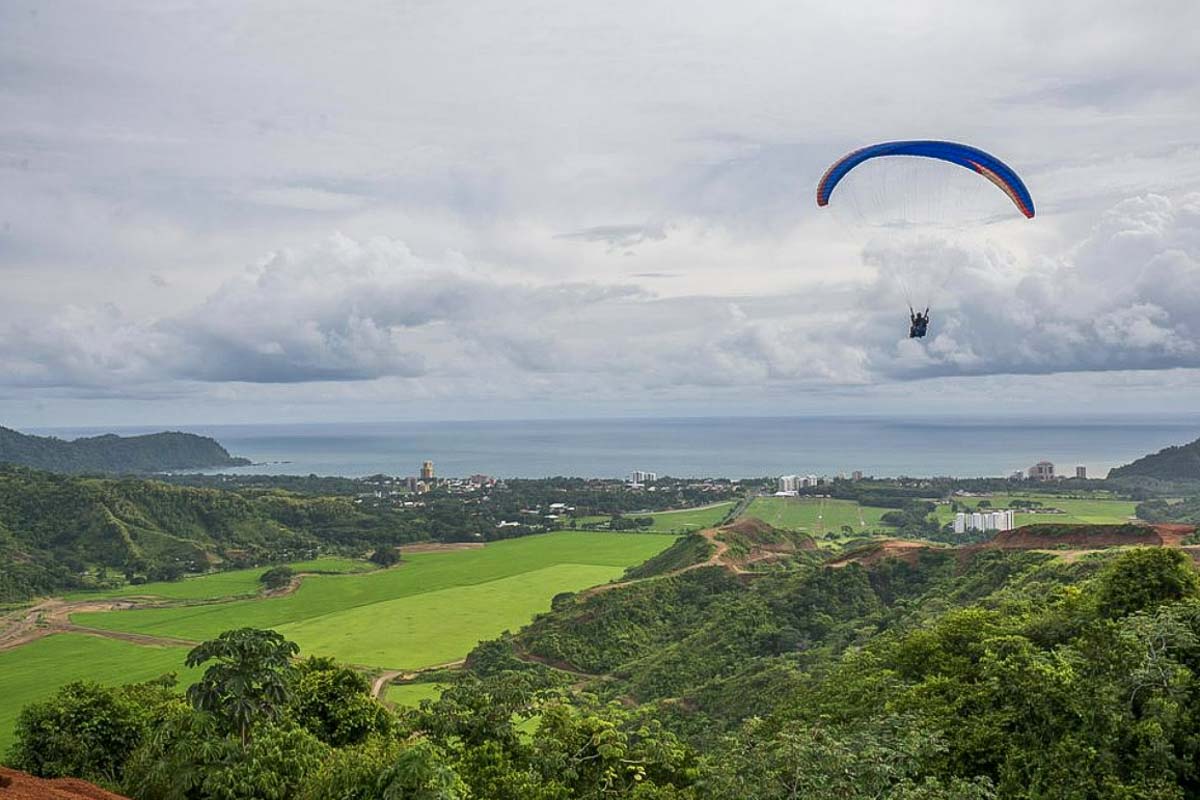 Paragliding with Bex Tandem Flights Jaco