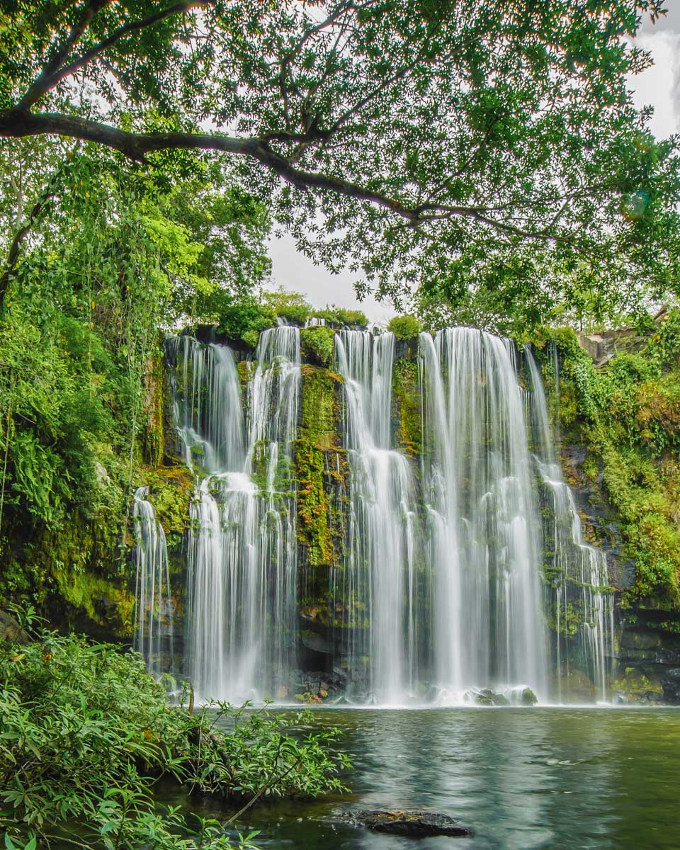 Llanos de Cortes Waterfall in Costa Rica