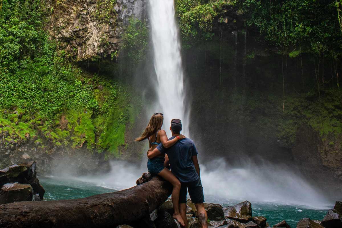 Bailey-and-Daniel-at-La-Fortuna-Waterfall