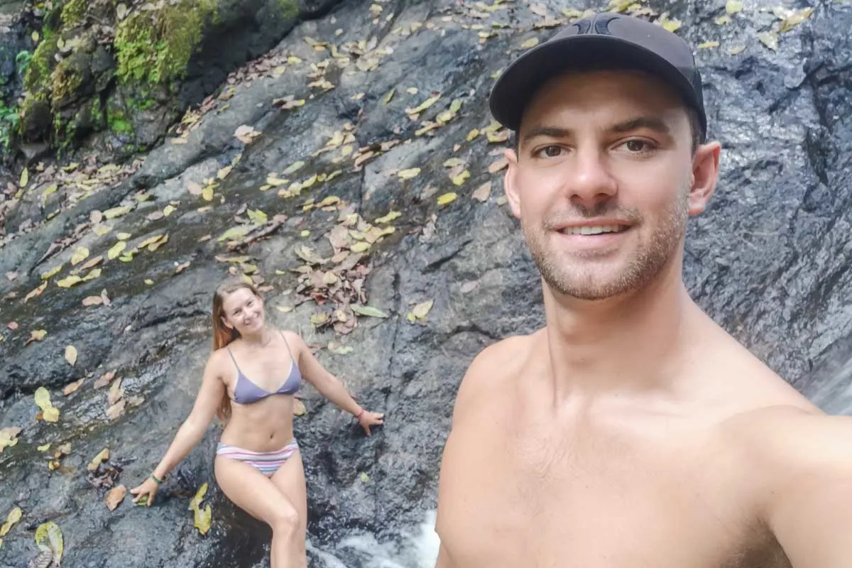 Daniel and Bailey take a selfie in Costa Rica