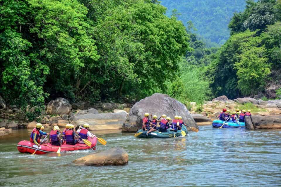 Travel Rafts 6 BEST Places to go Whitewater Rafting in Costa Rica +Tips for Booking