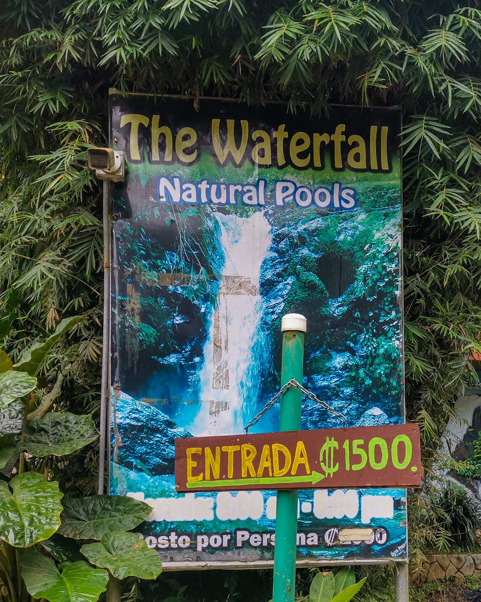 Sign at the upper entrance to Uvita Waterfall in Uvita