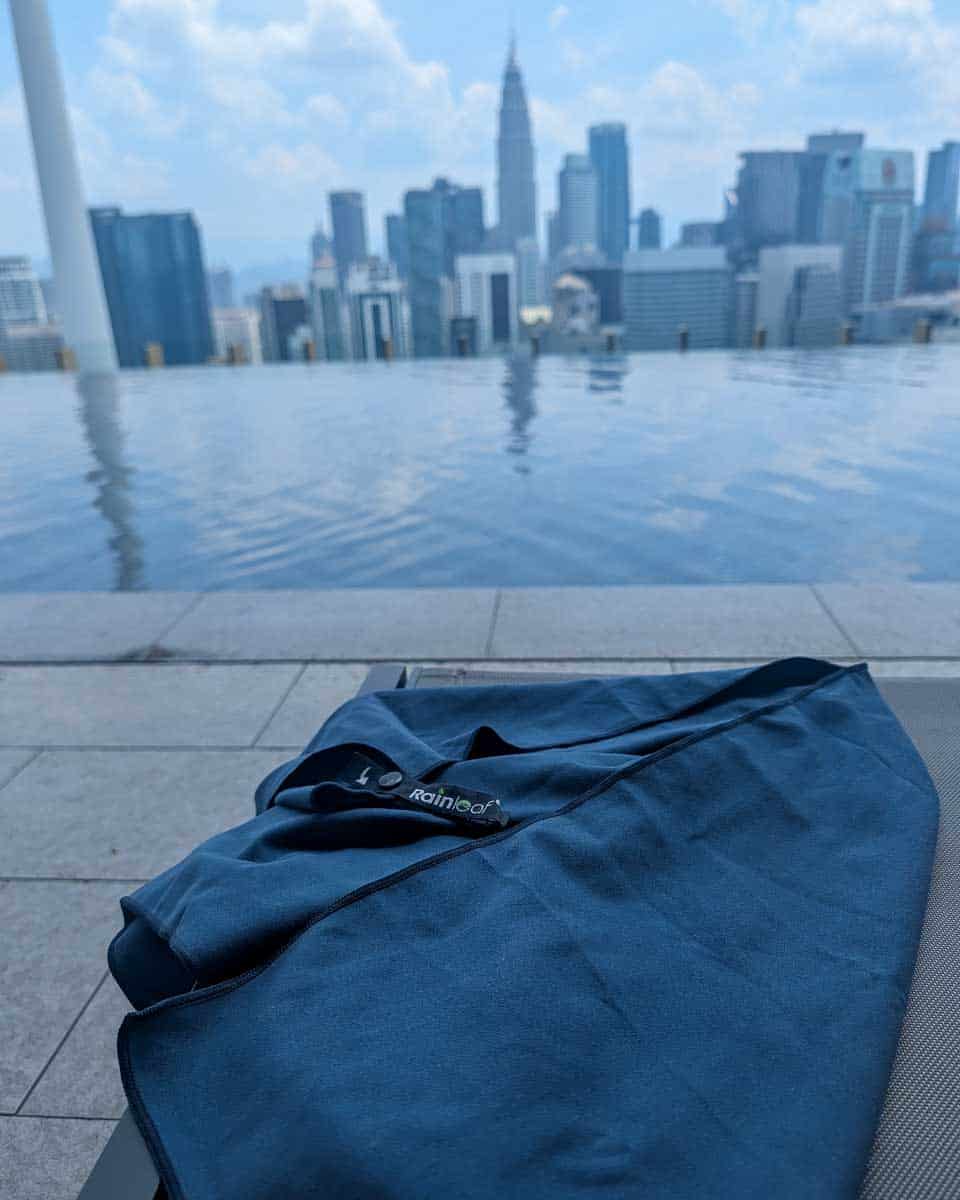 Daniel holds a Rainleaf microfiber towel (1)